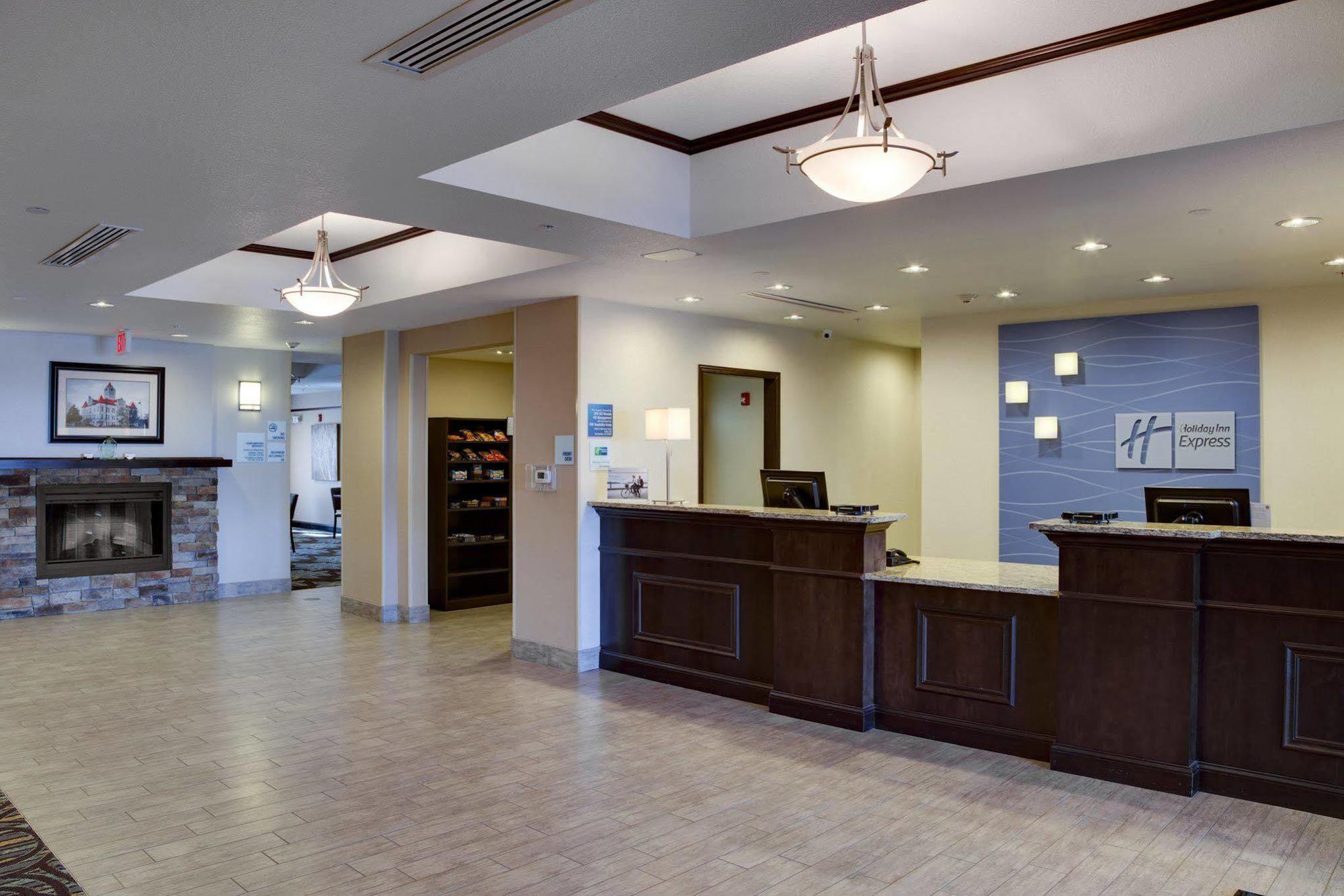 Holiday Inn Express & Suites Nevada By Ihg Kültér fotó